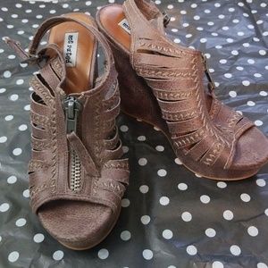 Not Rated wedge heel